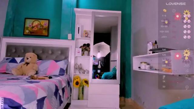 Image 2 of samanta_65 Stream on Chaturbate on 15 months ago