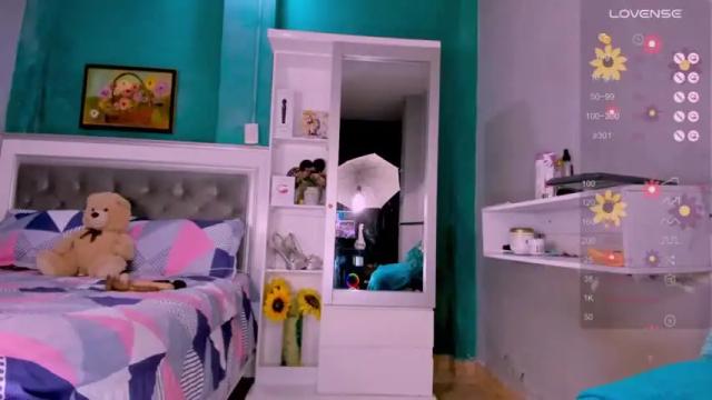Image 4 of samanta_65 Stream on Chaturbate on 15 months ago