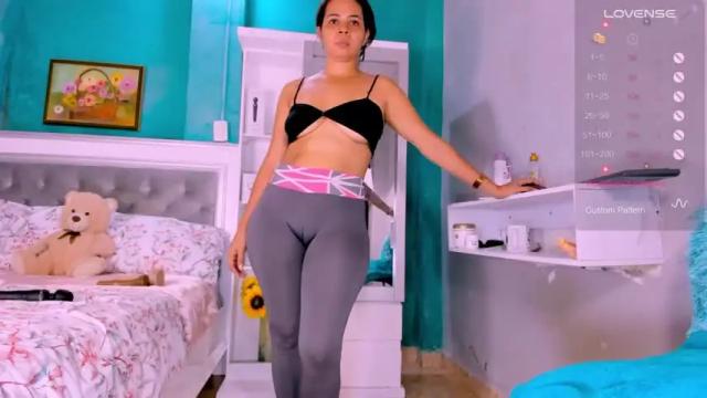 Image 3 of samanta_65 Stream on Chaturbate on 15 months ago