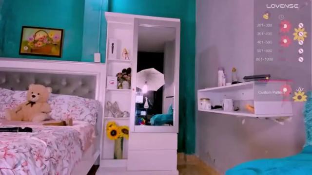 Image 6 of samanta_65 Stream on Chaturbate on 15 months ago