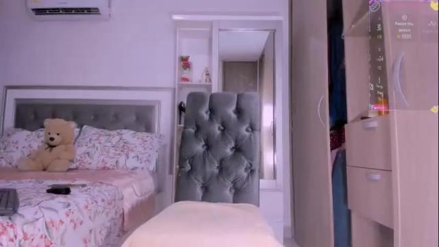 Image 8 of samanta_65 Stream on Chaturbate on 2 months ago