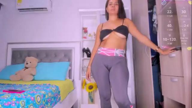 Image 3 of samanta_65 Stream on Chaturbate on 11 days ago