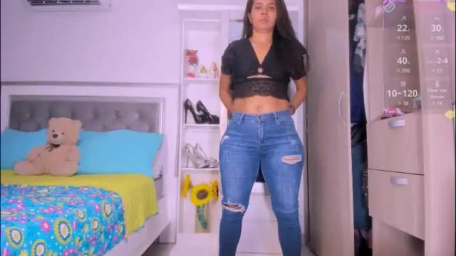 Image 3 of samanta_65 Stream on Chaturbate on 7 days ago