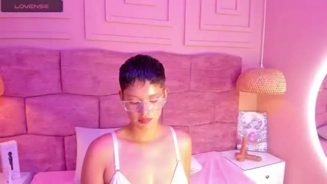 Image 10 of samanta_cruz19 Stream on Chaturbate on 14 months ago