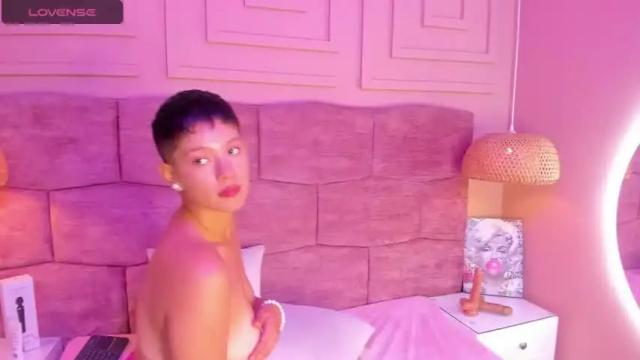 Image 6 of samanta_cruz19 Stream on Chaturbate on 14 months ago
