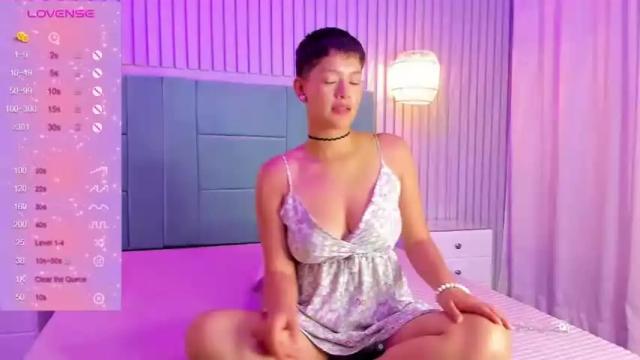 Image 8 of samanta_cruz19 Stream on Chaturbate on 14 months ago