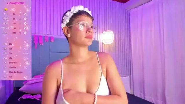 Image 11 of samanta_cruz19 Stream on Chaturbate on 13 months ago