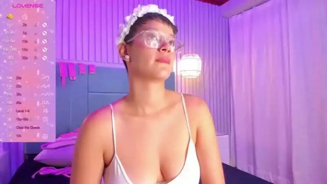 Image 12 of samanta_cruz19 Stream on Chaturbate on 13 months ago