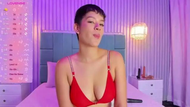 Image 2 of samanta_cruz19 Stream on Chaturbate on 13 months ago