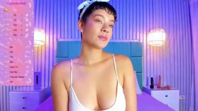 Image 12 of samanta_cruz19 Stream on Chaturbate on 13 months ago