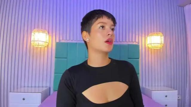 Image 3 of samanta_cruz19 Stream on Chaturbate on 13 months ago