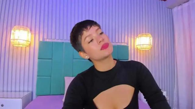 Image 7 of samanta_cruz19 Stream on Chaturbate on 13 months ago