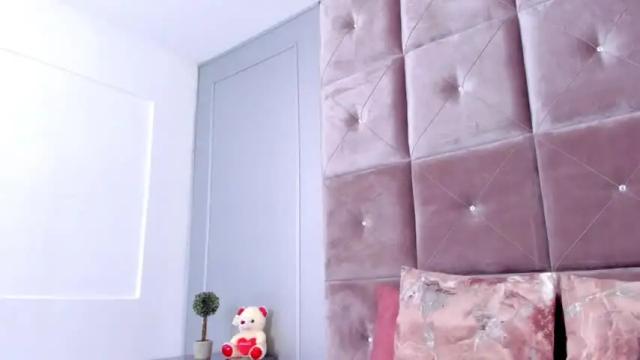Image 7 of samanta_jonnes03 Stream on Chaturbate on 22 months ago