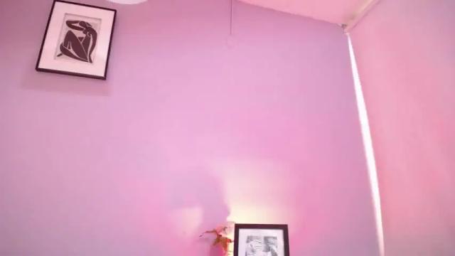 Image 10 of samanta_roberts1 Stream on Chaturbate on 12 months ago