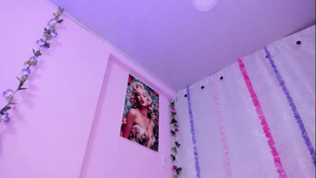 Image 6 of samanta_roberts1 Stream on Chaturbate on 7 days ago