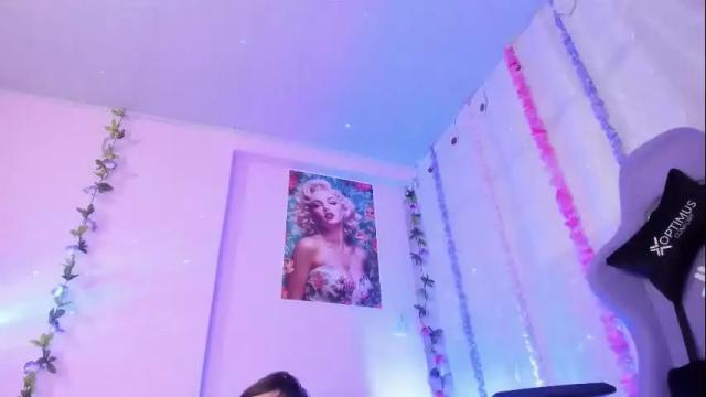 Image 7 of samanta_roberts1 Stream on Chaturbate on 1 month ago
