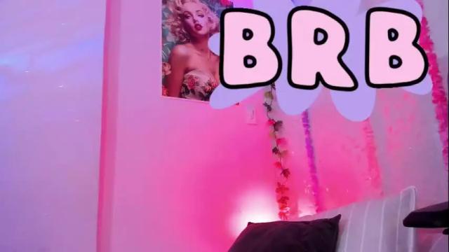 Image 12 of samanta_roberts1 Stream on Chaturbate on 25 days ago