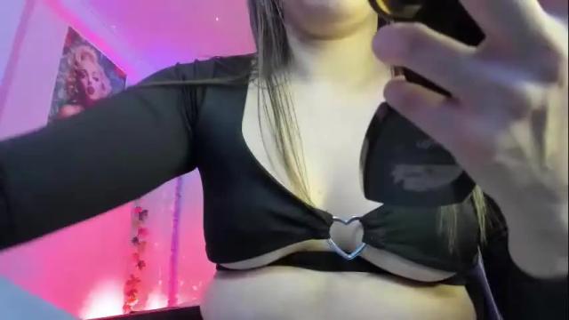 Image 2 of samanta_roberts1 Stream on Chaturbate on 25 days ago