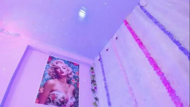 Image 11 of samanta_roberts1 Stream on Chaturbate on 24 days ago