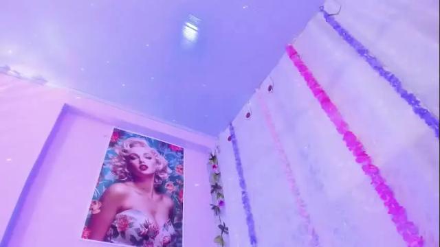 Image 7 of samanta_roberts1 Stream on Chaturbate on 24 days ago