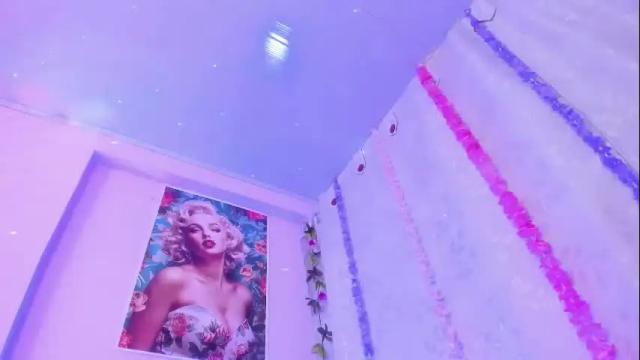 Image 8 of samanta_roberts1 Stream on Chaturbate on 24 days ago