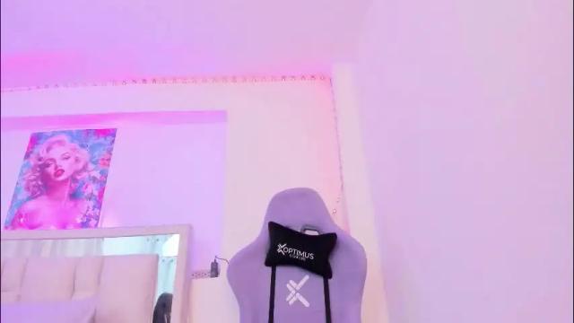 Image 2 of samanta_roberts1 Stream on Chaturbate on 1 day ago