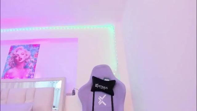 Image 6 of samanta_roberts1 Stream on Chaturbate on 1 day ago