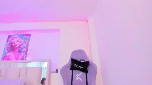 Image 8 of samanta_roberts1 Stream on Chaturbate on 1 day ago