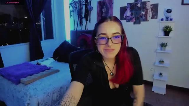 Image 2 of samanta_smithh Stream on Chaturbate on 16 months ago