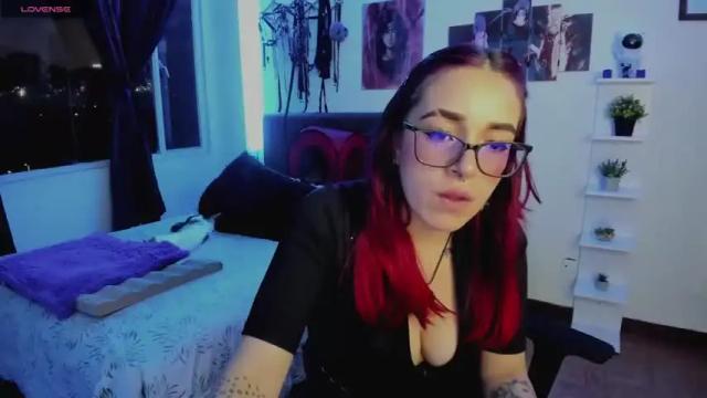 Image 6 of samanta_smithh Stream on Chaturbate on 16 months ago
