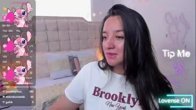 Image 7 of samanta_sweet320 Stream on Chaturbate on 9 months ago