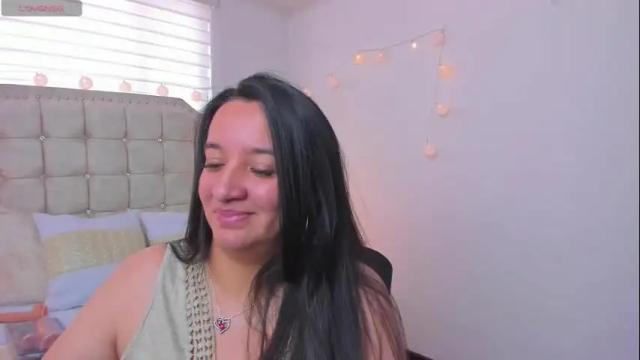 Image 2 of samanta_sweet320 Stream on Chaturbate on 9 months ago