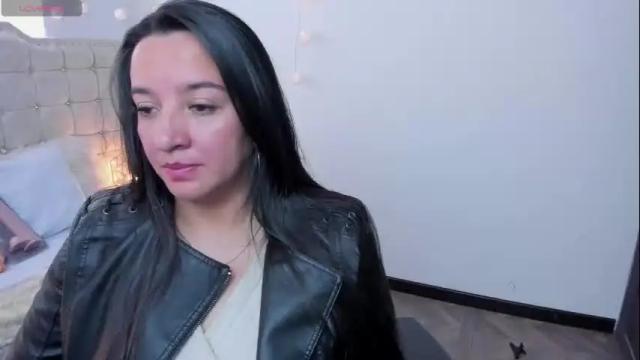 Image 3 of samanta_sweet320 Stream on Chaturbate on 8 months ago