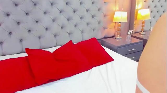 Image 2 of samantaa_g Stream on Chaturbate on 1 month ago