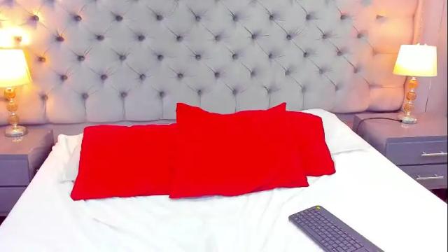 Image 3 of samantaa_g Stream on Chaturbate on 1 month ago