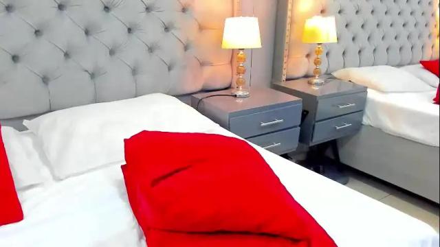 Image 7 of samantaa_g Stream on Chaturbate on 1 month ago