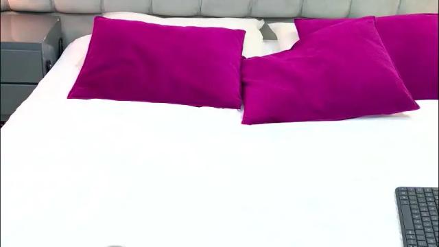 Image 11 of samantaa_g Stream on Chaturbate on 26 days ago