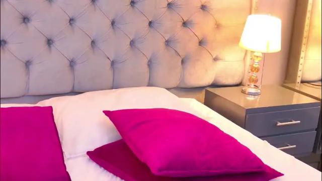 Image 2 of samantaa_g Stream on Chaturbate on 4 days ago