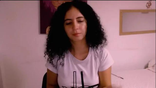 Image 7 of samantha2girl Stream on Chaturbate on 1 month ago