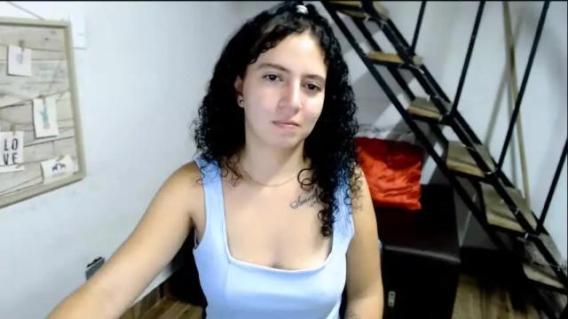 Image 4 of samantha2girl Stream on Chaturbate on 1 month ago