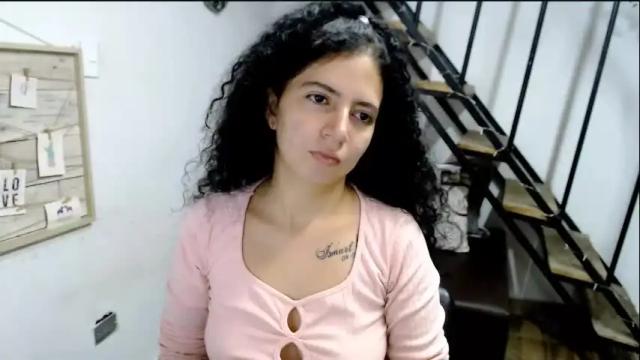 Image 6 of samantha2girl Stream on Chaturbate on 1 month ago