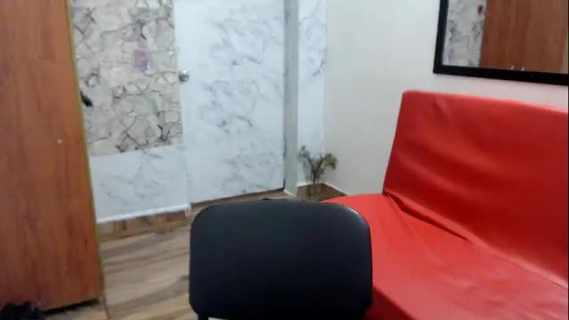 Image 4 of samantha2girl Stream on Chaturbate on 1 month ago