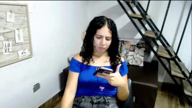 Image 10 of samantha2girl Stream on Chaturbate on 1 month ago