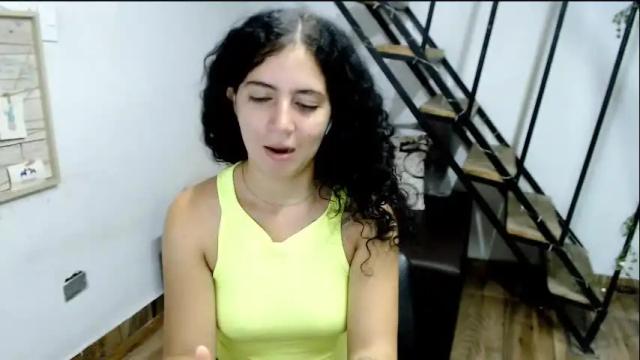 Image 4 of samantha2girl Stream on Chaturbate on 1 month ago