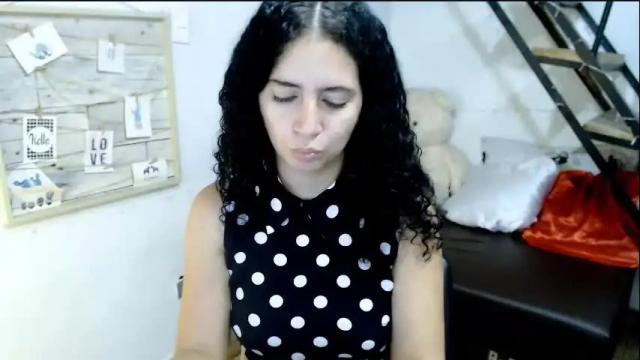 Image 10 of samantha2girl Stream on Chaturbate on 17 days ago