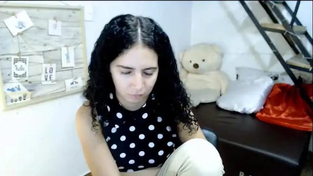 Image 2 of samantha2girl Stream on Chaturbate on 17 days ago