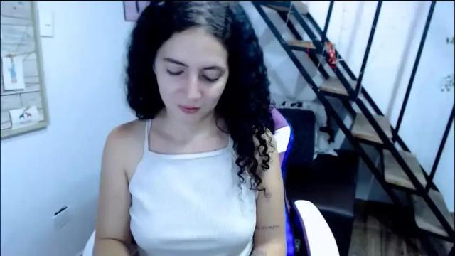Image 11 of samantha2girl Stream on Chaturbate on 2 months ago
