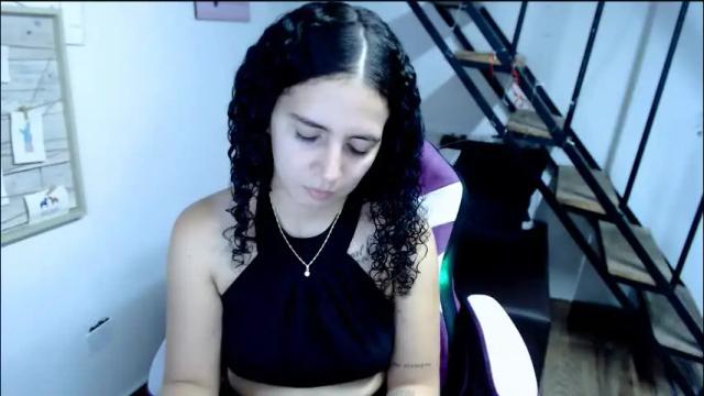 Image 4 of samantha2girl Stream on Chaturbate on 1 month ago