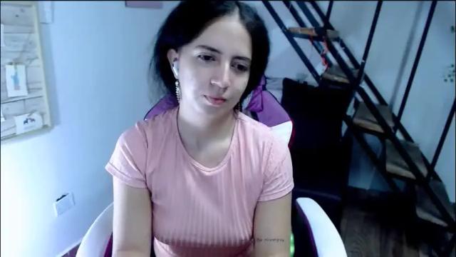 Image 2 of samantha2girl Stream on Chaturbate on 1 month ago