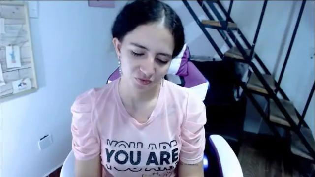 Image 4 of samantha2girl Stream on Chaturbate on 1 month ago